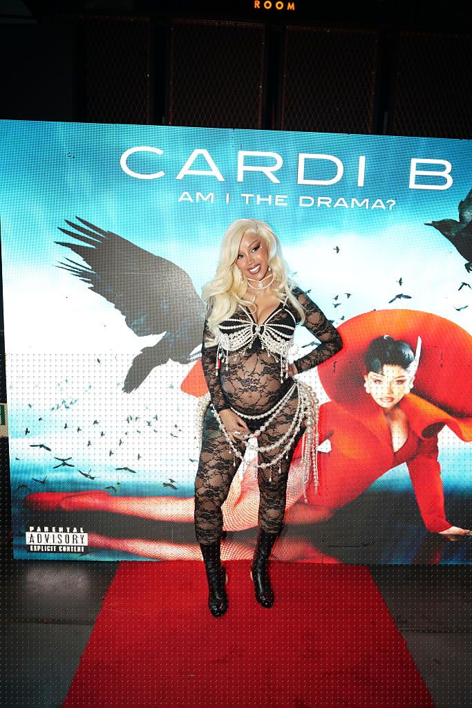 Record Breaking Bardi! Cardi B Goes Platinum And Lands Guinness World Record For Strategic Marketing, Gets Big Gift From Stefon Diggs