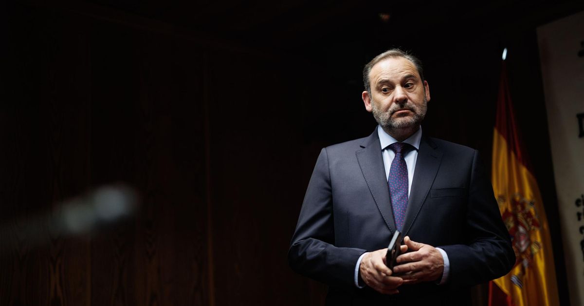 El PSOE niega "financiación ilegal" y asegura la total transparencia en los pagos a Ábalos