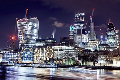 Junior lawyers earn £44 an hour for 13-hour days