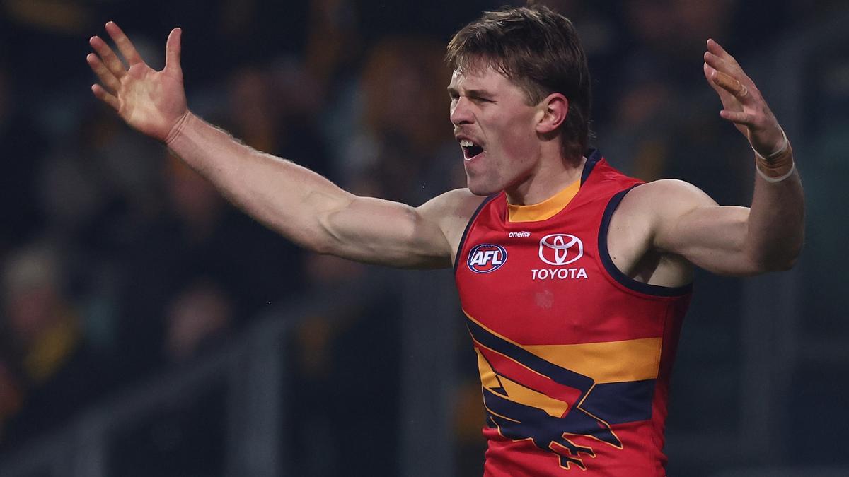 WA’s Dan Curtin ‘feeling really good’ after suffering dislocated kneecap during Adelaide Crows pre-season