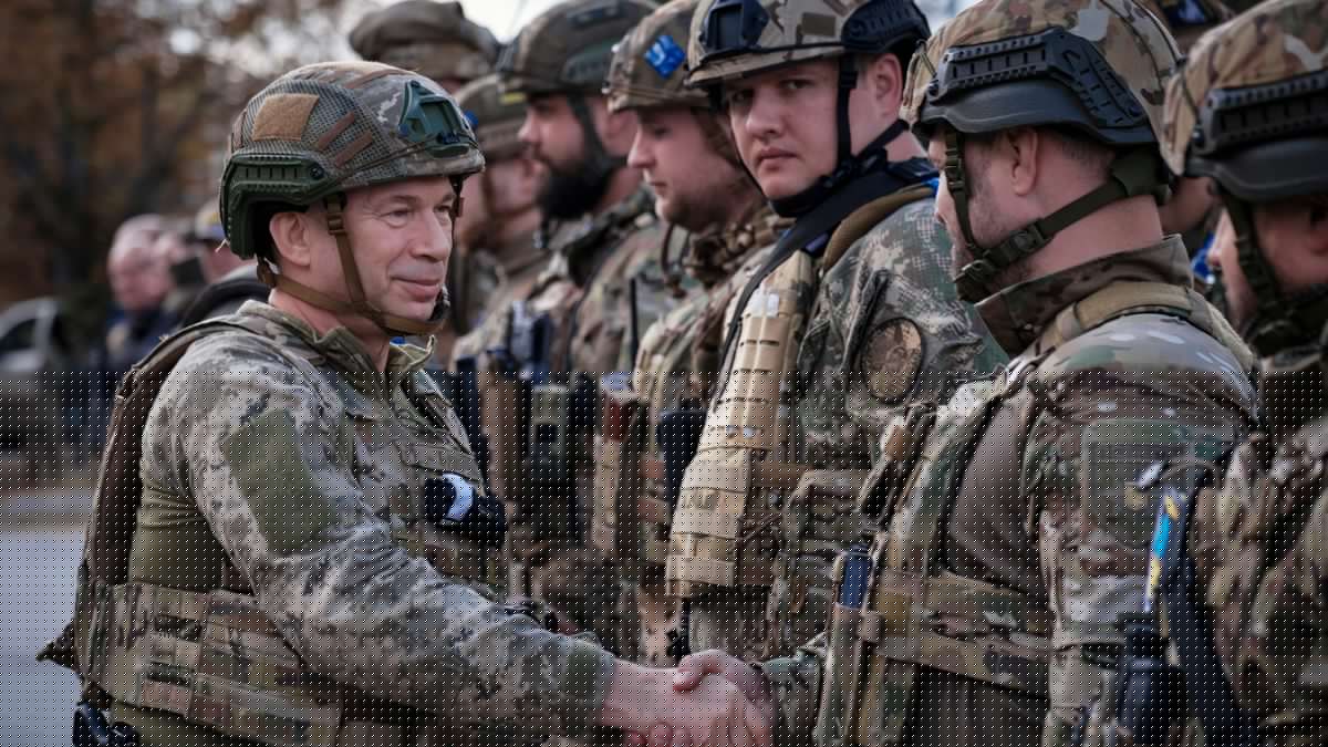 Ukraine-Krieg: Warum so viele Menschen den eigenen Armeechef attackieren