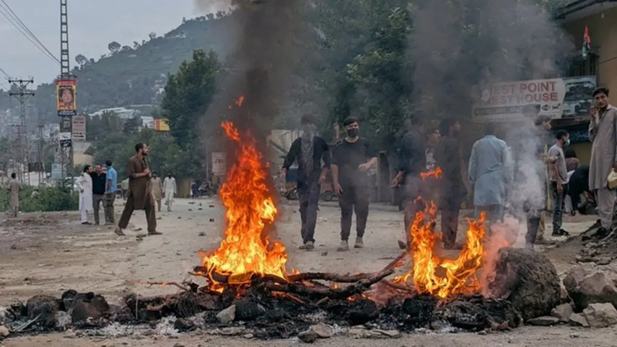 Pakistan Bans Al Jazeera Over Its Reporting on Kashmir