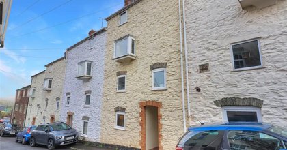 Charming retirement cottage in Wiveliscombe up for sale for £154,000
