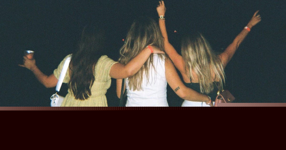 I Knew My Sorority Was The “Bottom” House, & I Chose It Anyway