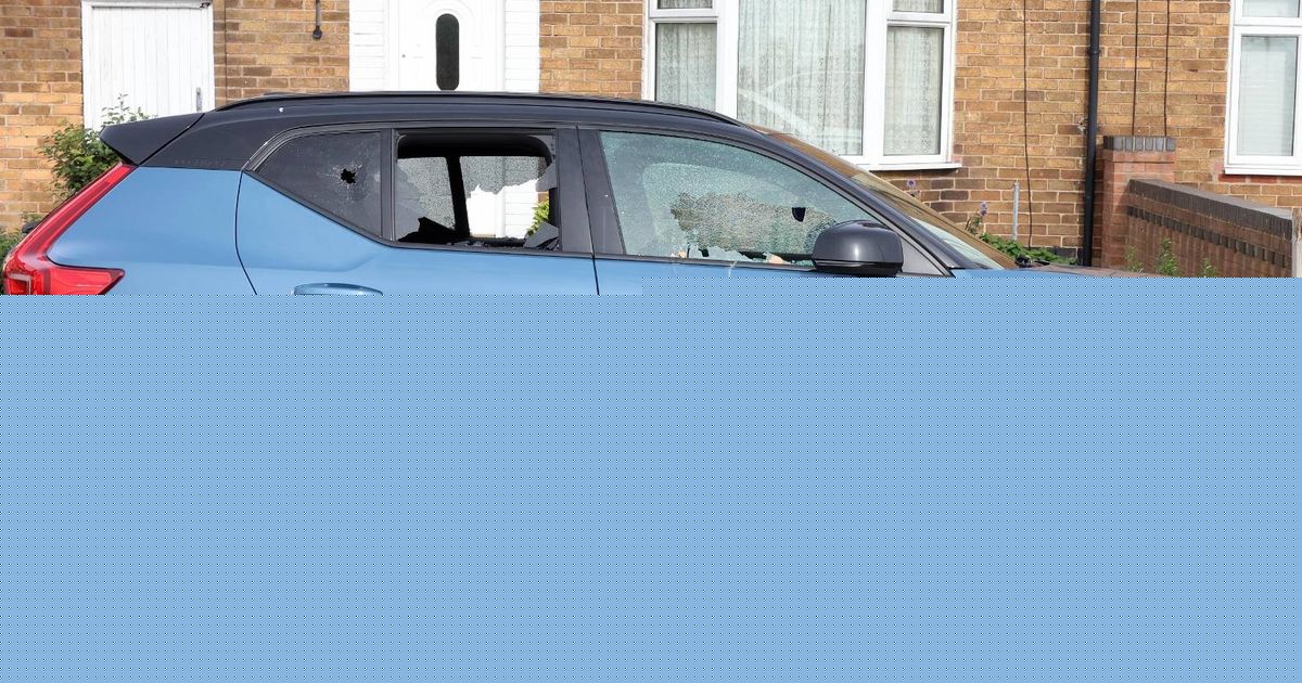 Airport 'parking wars' as cars abandoned, egged and smashed up on busy road