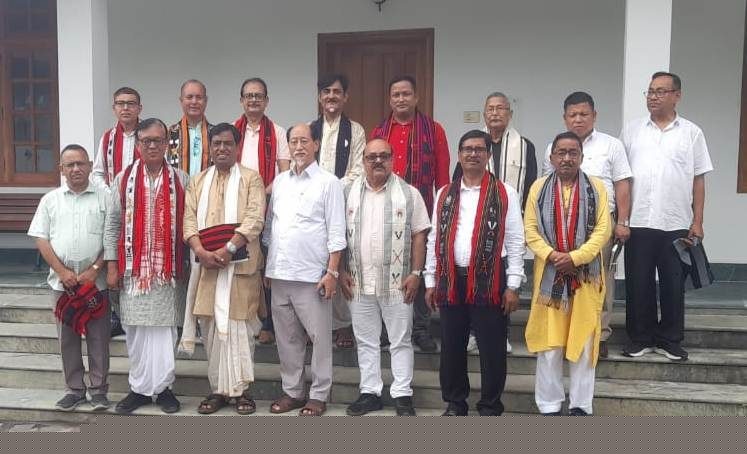 Kamrup Metropolitan Zila Sahitya Sabha delegates call on CM Rio
