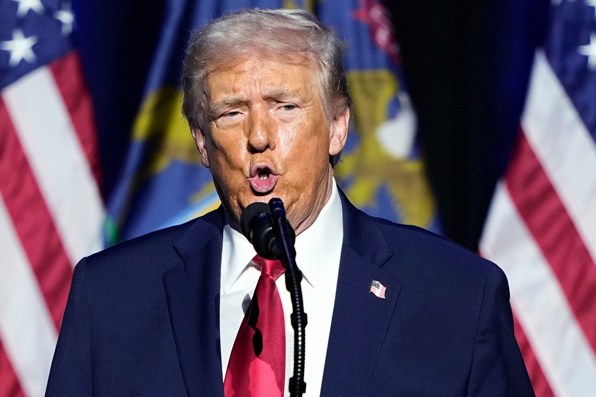 Trump anuncia aranceles a países que vendan petróleo a Cuba