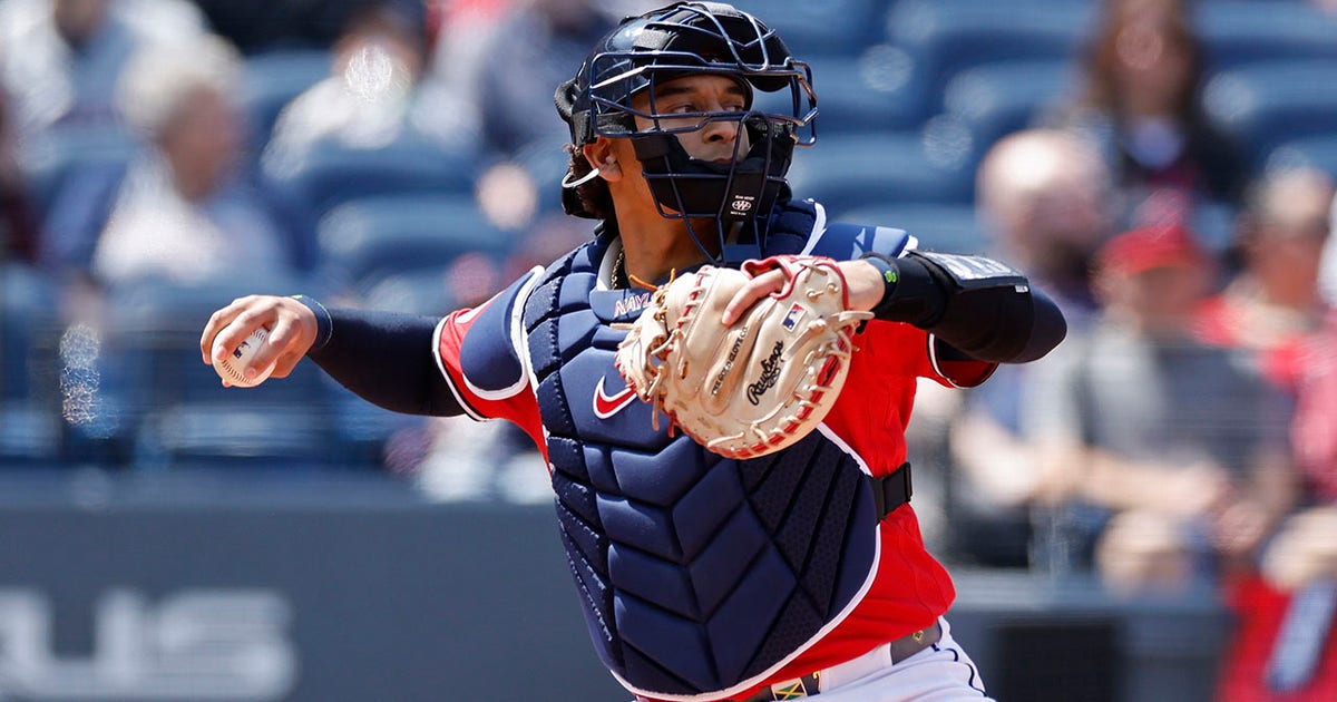 Brewers trade: Naylor, Heuer to Milwaukee for Perkins, Yoho