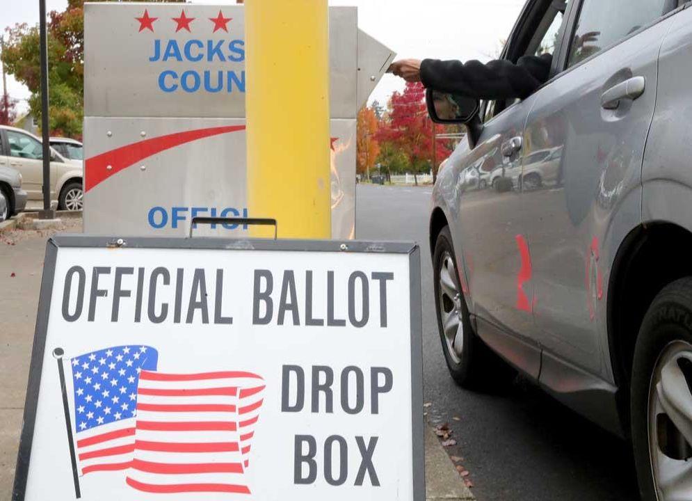 Constitution, We the People parties no longer qualify as Oregon political parties
