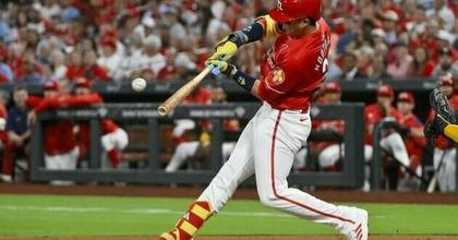 Nolan Arenado's 3-run double leads Cardinals to rout of Brewers