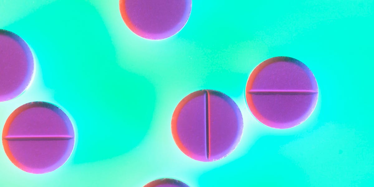 Everyone is Suddenly Microdosing Accutane