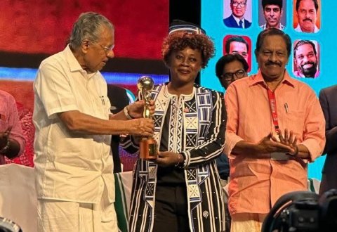Média : La journaliste burkinabè, Mariam Ouédraogo, sacrée « Personnalité médiatique internationale 2025 » en Inde