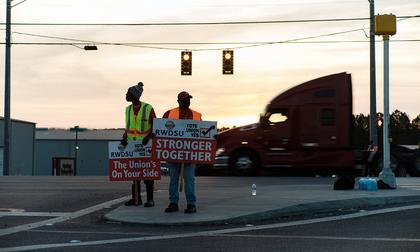 A Union Fight at Amazon’s Alabama Warehouse Builds on Civil Rights Work