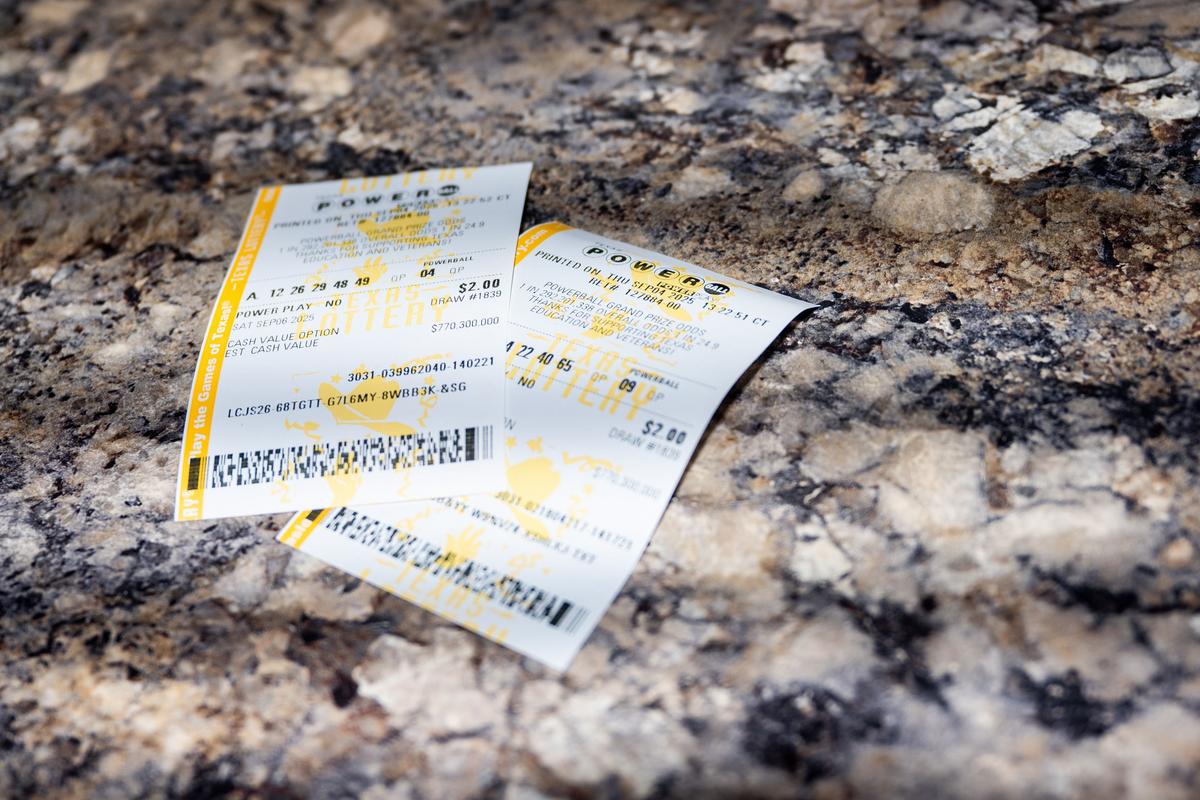 $1 Million Dollar Winning Powerball Ticket Sold In New York State