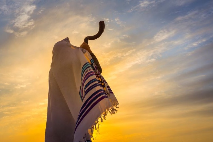The Shofar in the Classroom—a Small Act of Faith, a Big Step for Civic Belonging