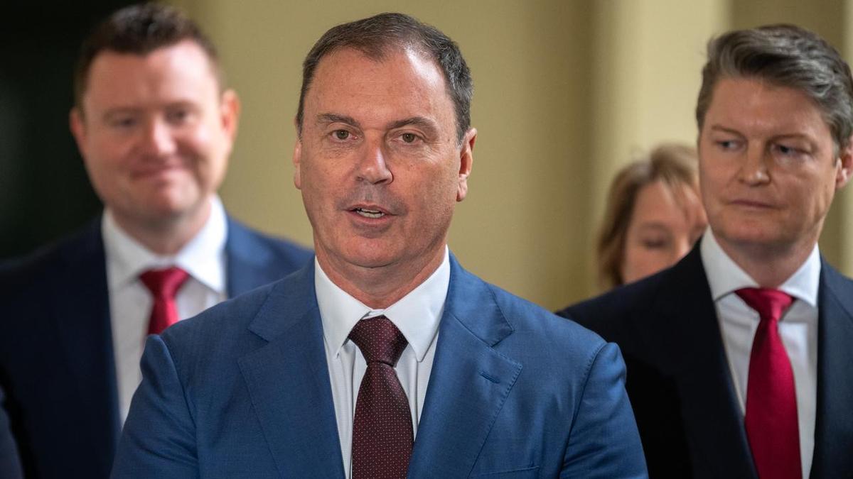 Treasurer swap as Victorian premier reshuffles cabinet