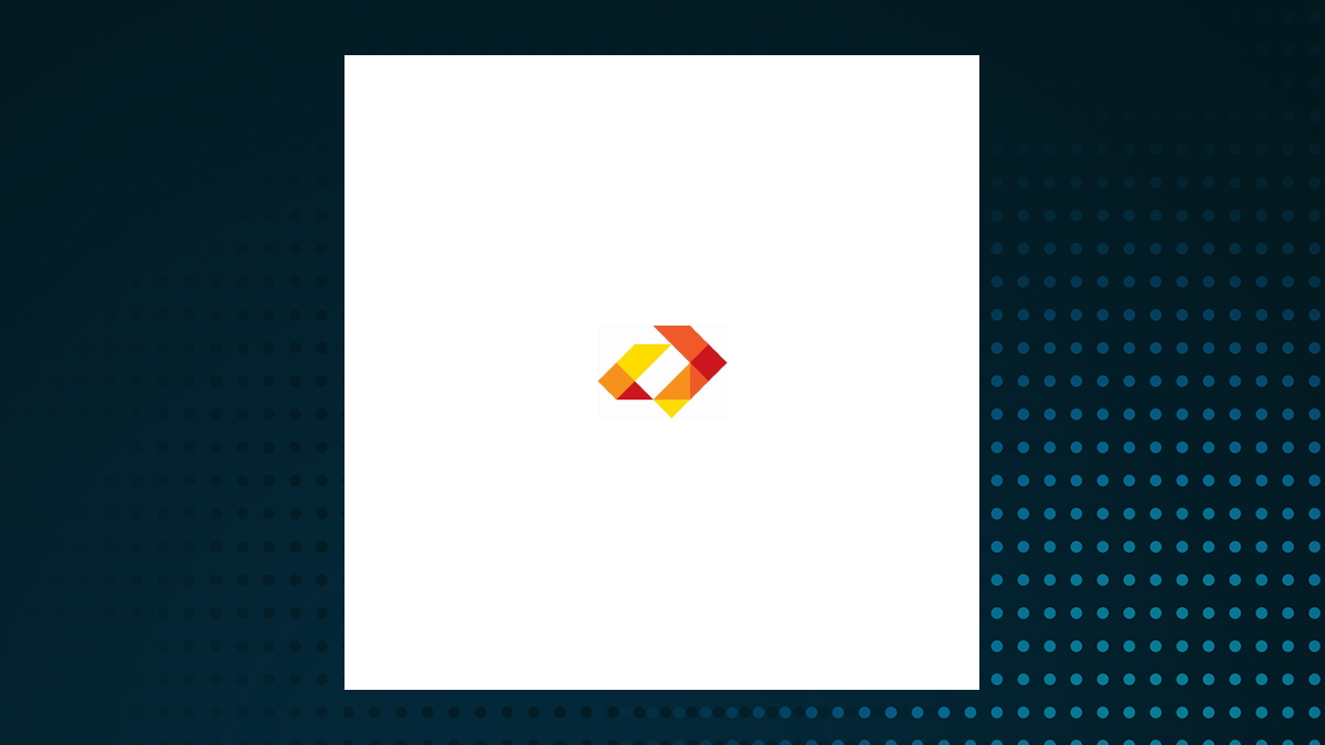 Contrasting Universal Logistics (NASDAQ:ULH) and Aurizon (OTCMKTS:QRNNF)