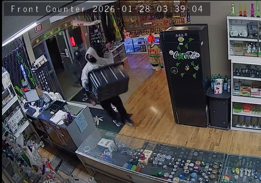 RCMP investigating early morning break-in in downtown Merritt