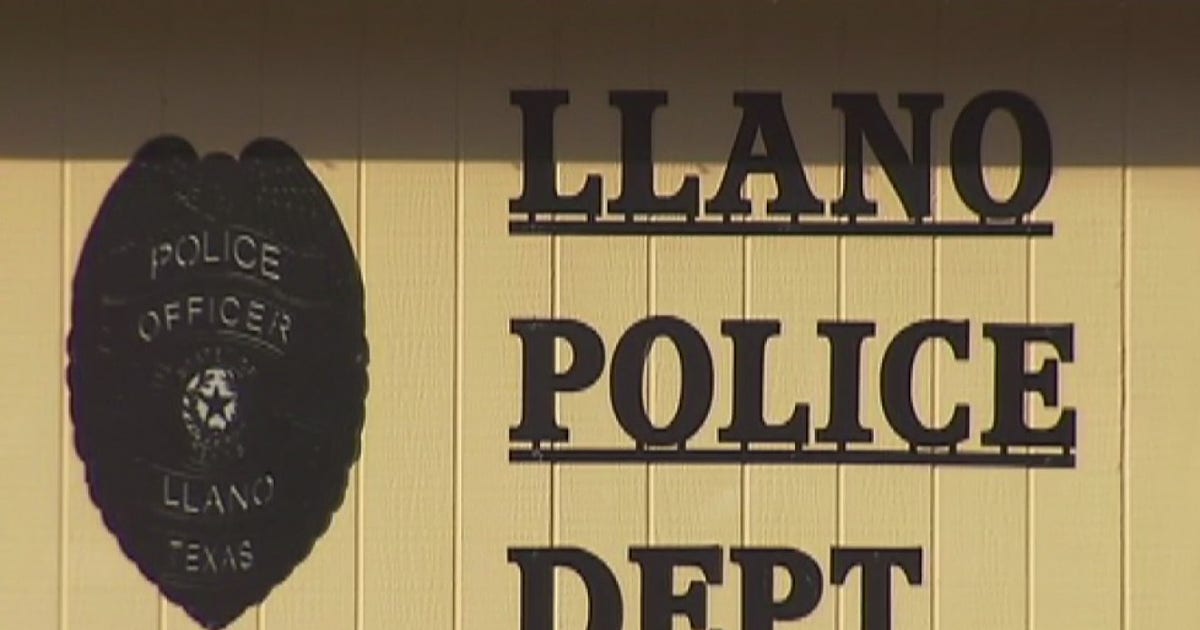Kansas woman in custody after crashing truck into other cars on Llano bridge: police