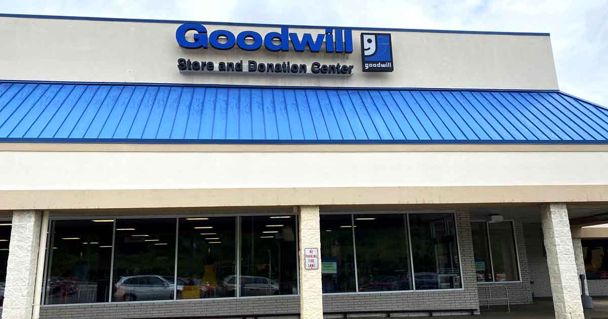 This Enormous Thrift Store In West Virginia Turns $40 Into A Full Shopping Spree
