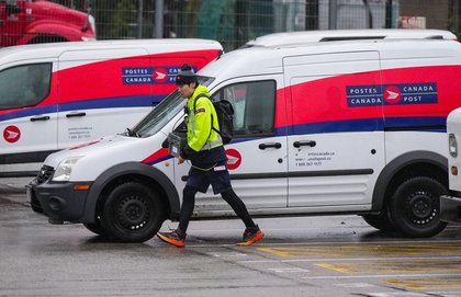 Canada Post, union finalize outstanding contractual language in tentative deals