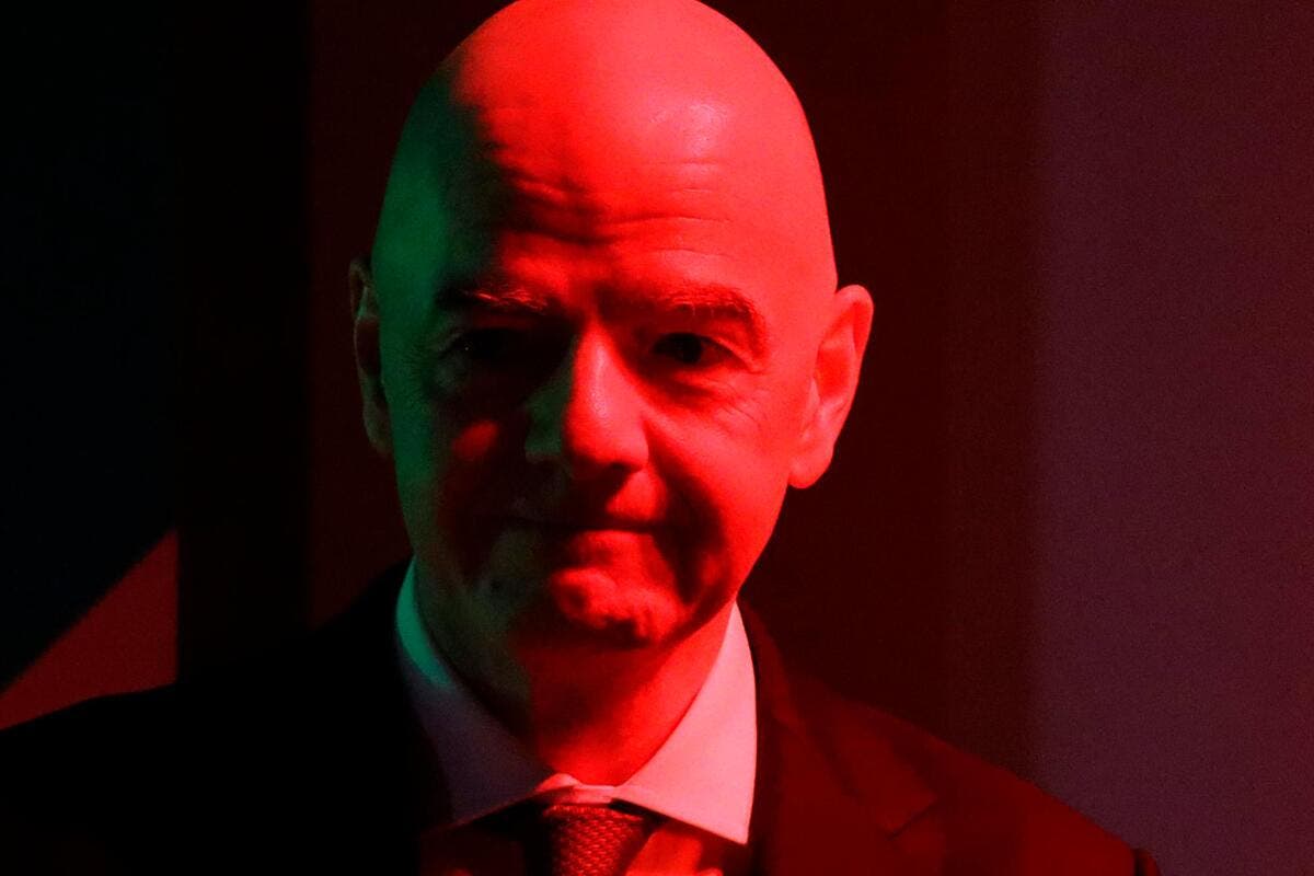 Candidat à sa réélection à la tête de la Fifa, Gianni Infantino est lâché par ses proches après l’abandon de son projet controversé
