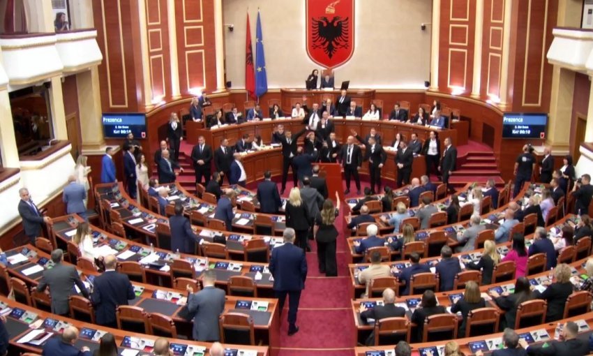 Skandali me vjedhjen e fondeve të IPARD, PD kërkon mocion për debat në Kuvend dhe ngritjen e Komisionit të Posaçëm Parlamentar