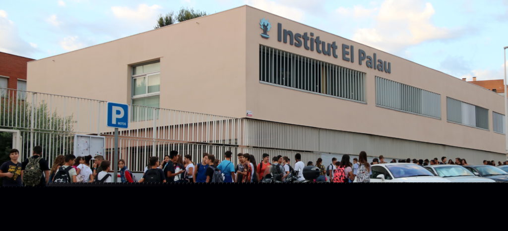 Els professors de l’Institut El Palau i els policies infiltrats contra l’AEPD: una diferència insultant
