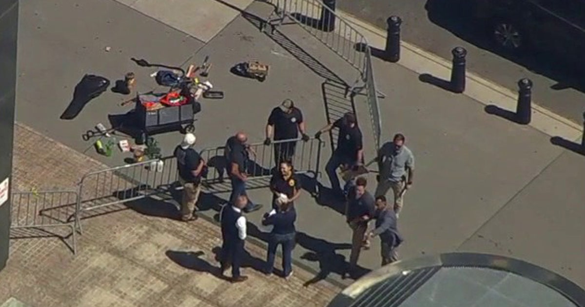 Fireworks explode outside of NYC's immigration court at 26 Federal Plaza; 1 in custody