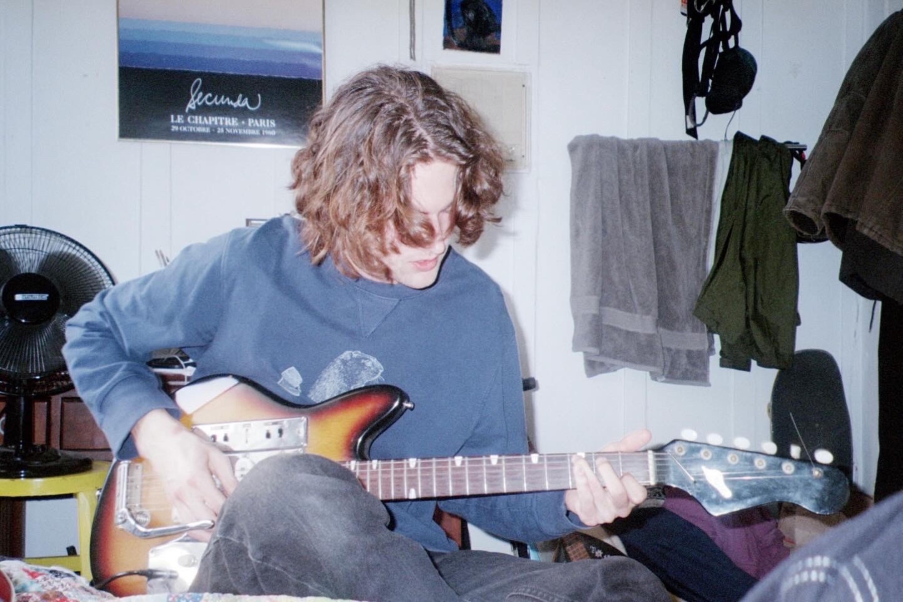 LISTEN: Air Mail Crafts Ethereal Indie Folk With Glowing Lo-fi Warmth On “Moss Song”