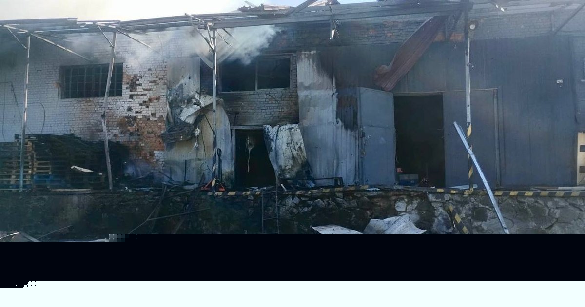 Российские беспилотники атаковали отделение Новой Почты в Гайсине на Виннитчине: 8 раненых. ФОТОрепортаж (обновлено)