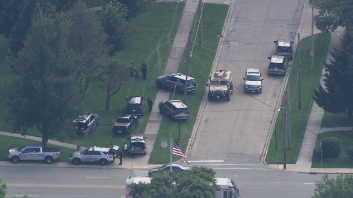 Person in custody after police, SWAT surround north suburban home