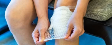 Smart Dressing Harnesses the Body’s Own Proteins to Accelerate Wound Healing