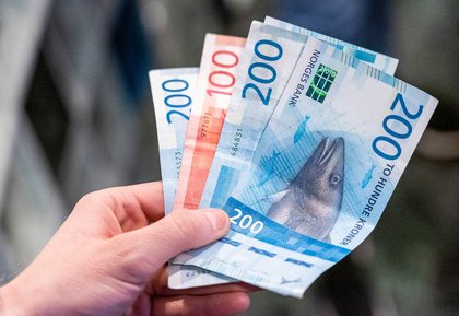 Norges Bank skal kjøpe 726 millioner kroner daglig i februar