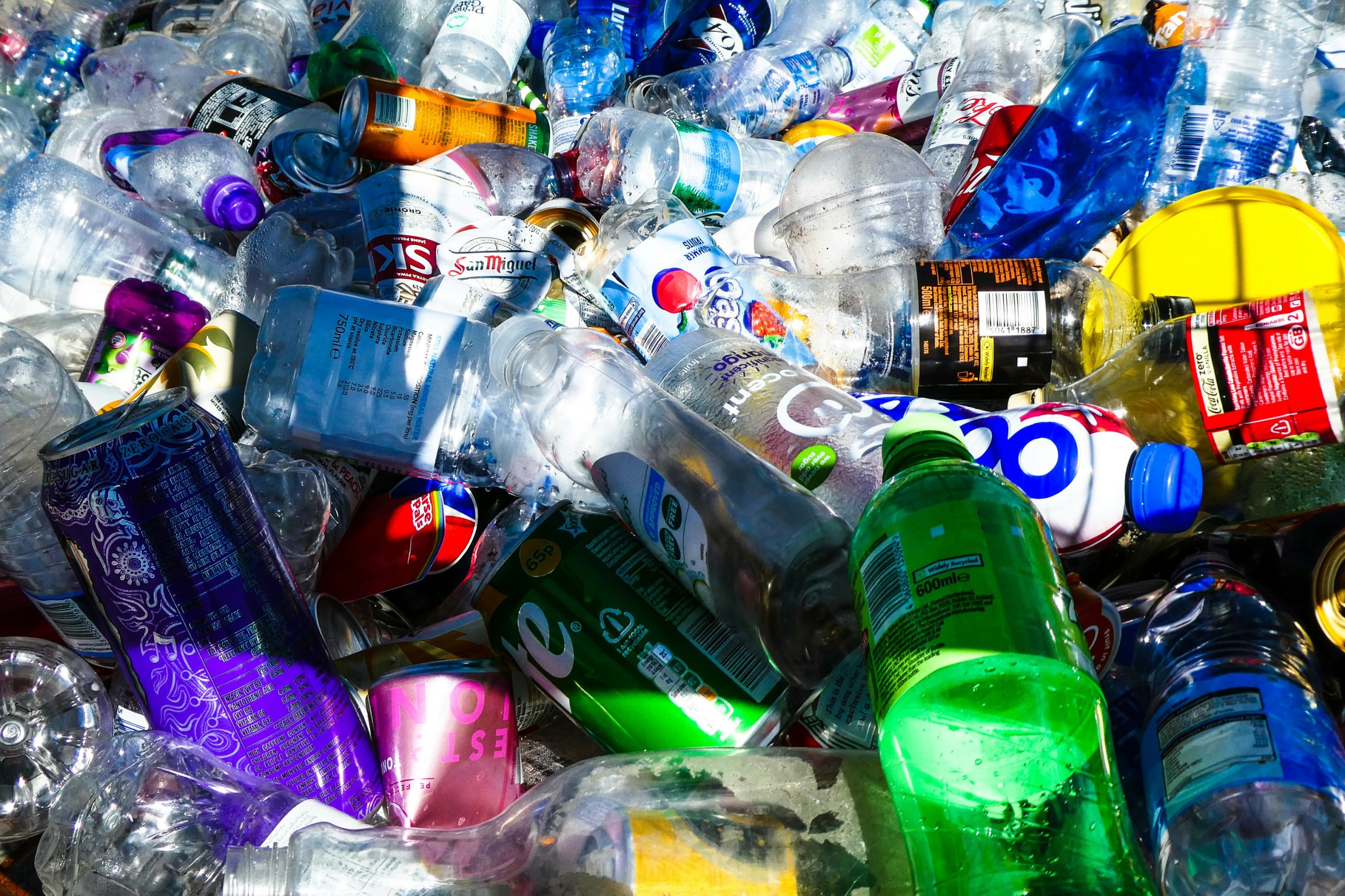Tixtieq toffri tama lill-batut bl-10ċ tal-flixkun tal-plastik?