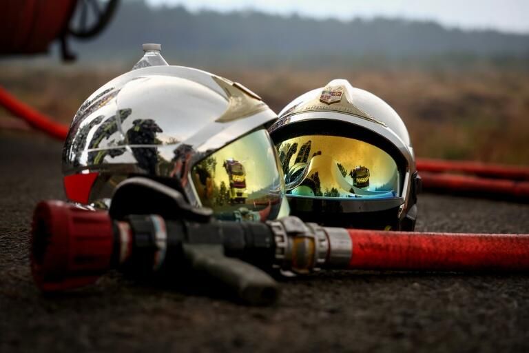 Le feu de forêt dans la Drôme "pas fixé" mais n'a pas progressé