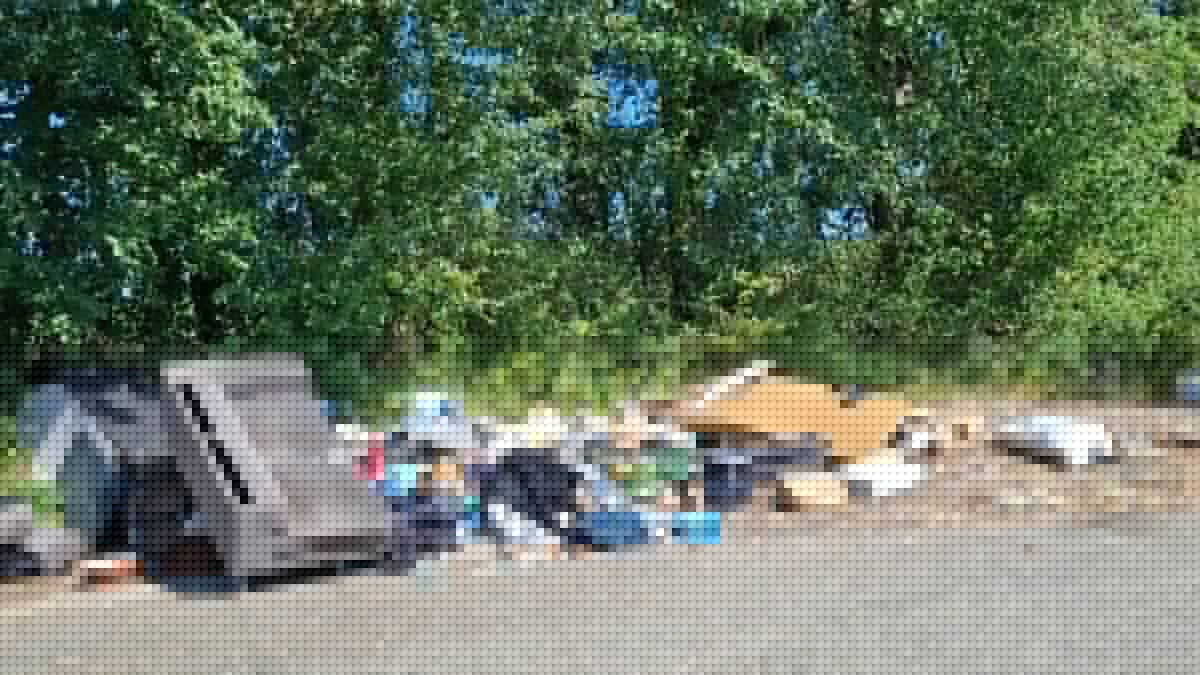 Ils déposaient leurs ordures devant les déchèteries du Gers : plusieurs personnes identifiées par la vidéosurveillance ou trahies par des documents laissés dans les poubelles