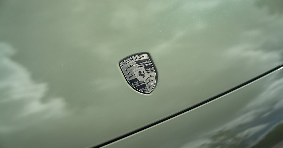 Porsche kickstarts financial turnaround with promising six-month results