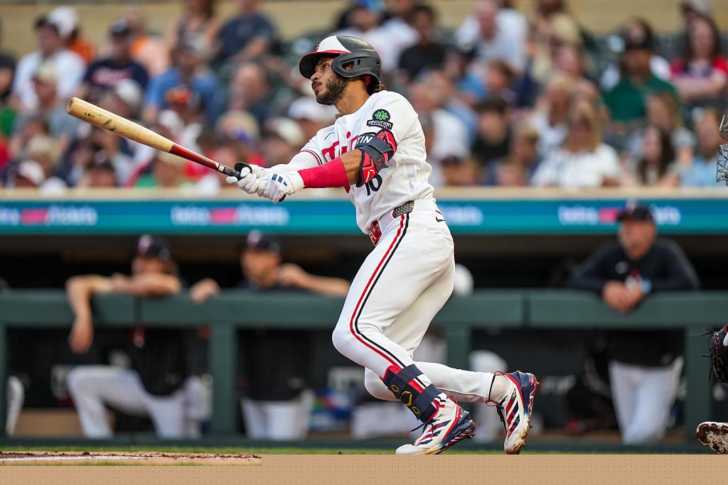 Martin goes 4 for 5, including a home run in the Twins’ 9-5 win over the Orioles