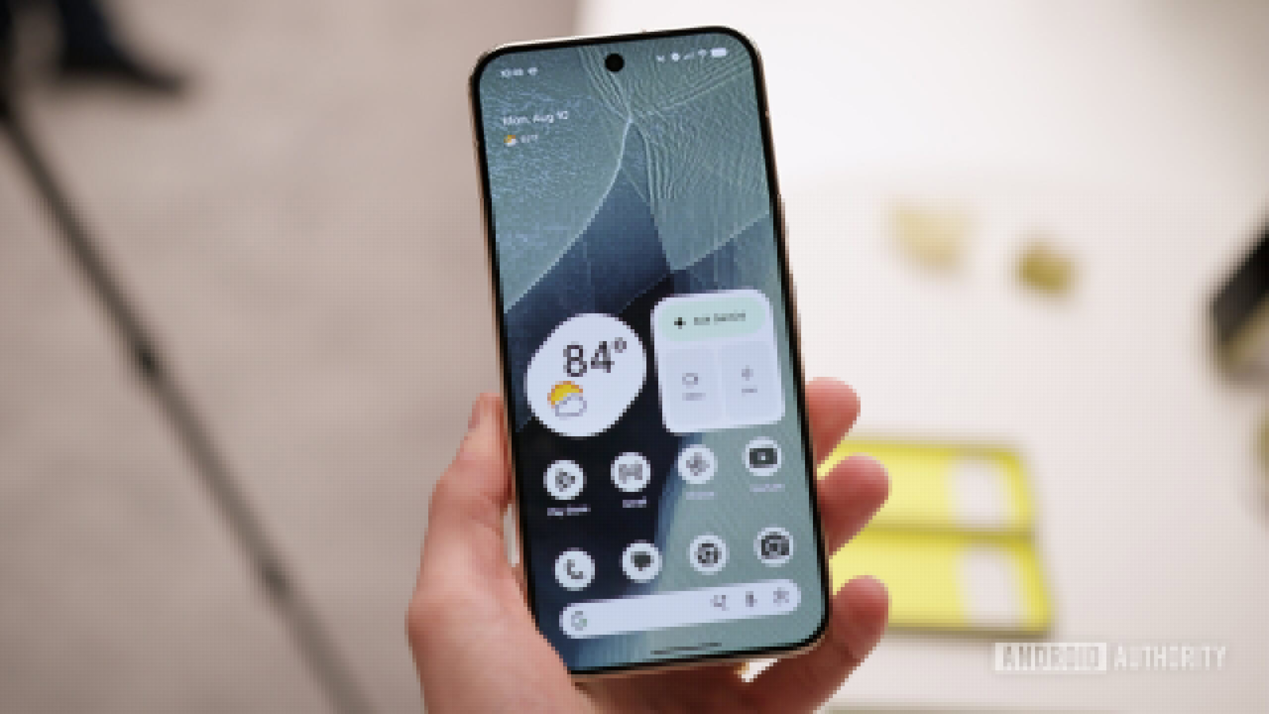 Pixel 11 lets you easily watch videos in any language, thanks to real-time live translations