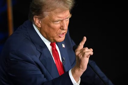 Trump diz que aproximação entre Reino Unido e China é ‘muito perigosa’