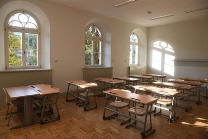 Ministarstvo prosvete: MUP pregledao deo škola, dojave o bombama lažne