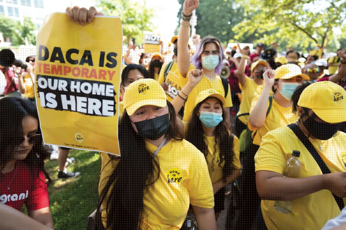 Activistas exigen el regreso de mexicana deportada pese a contar con protección DACA