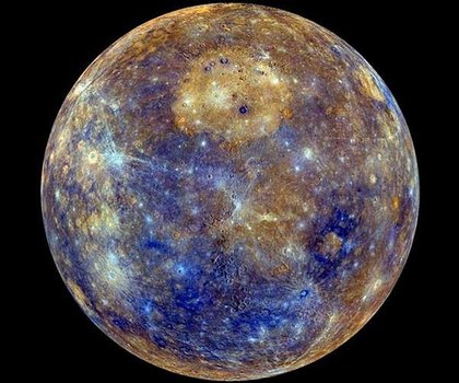 Bright streaks reveal Mercury still geologically active