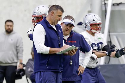 Mike Vrabel relying on ultra-experienced assistant in Super Bowl prep