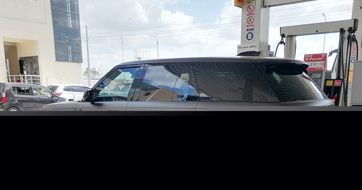 A newly imported Range Rover L460 spotted in the streets of Nairobi - Wakenya Wako Na Pesa (PHOTOs)