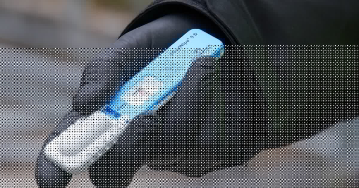 Schlechter Versuch - Junger Drogenlenker wollte Urinprobe fälschen