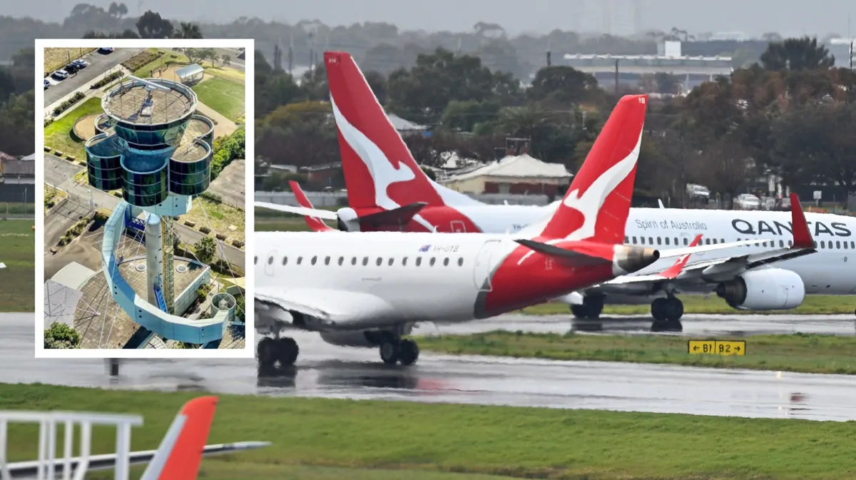 ATSB investigating near miss between Qantas jets at Sydney Airport amid staffing woes at air traffic control