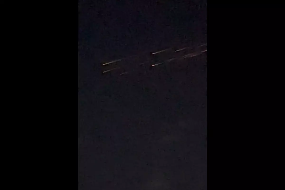 Mysterious Lights Streak Across Texas Sky — Meteor or Space Junk?