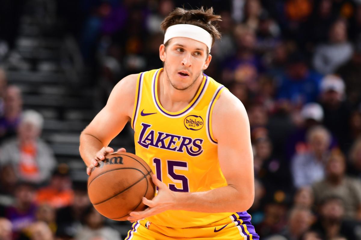 Lakers could get star guard star back Friday at Washington